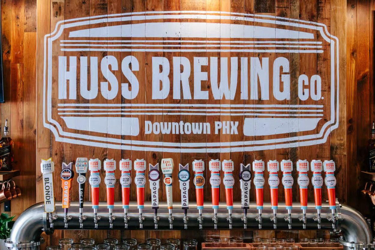 Huss Brewing Co Downtown Phoenix Logo